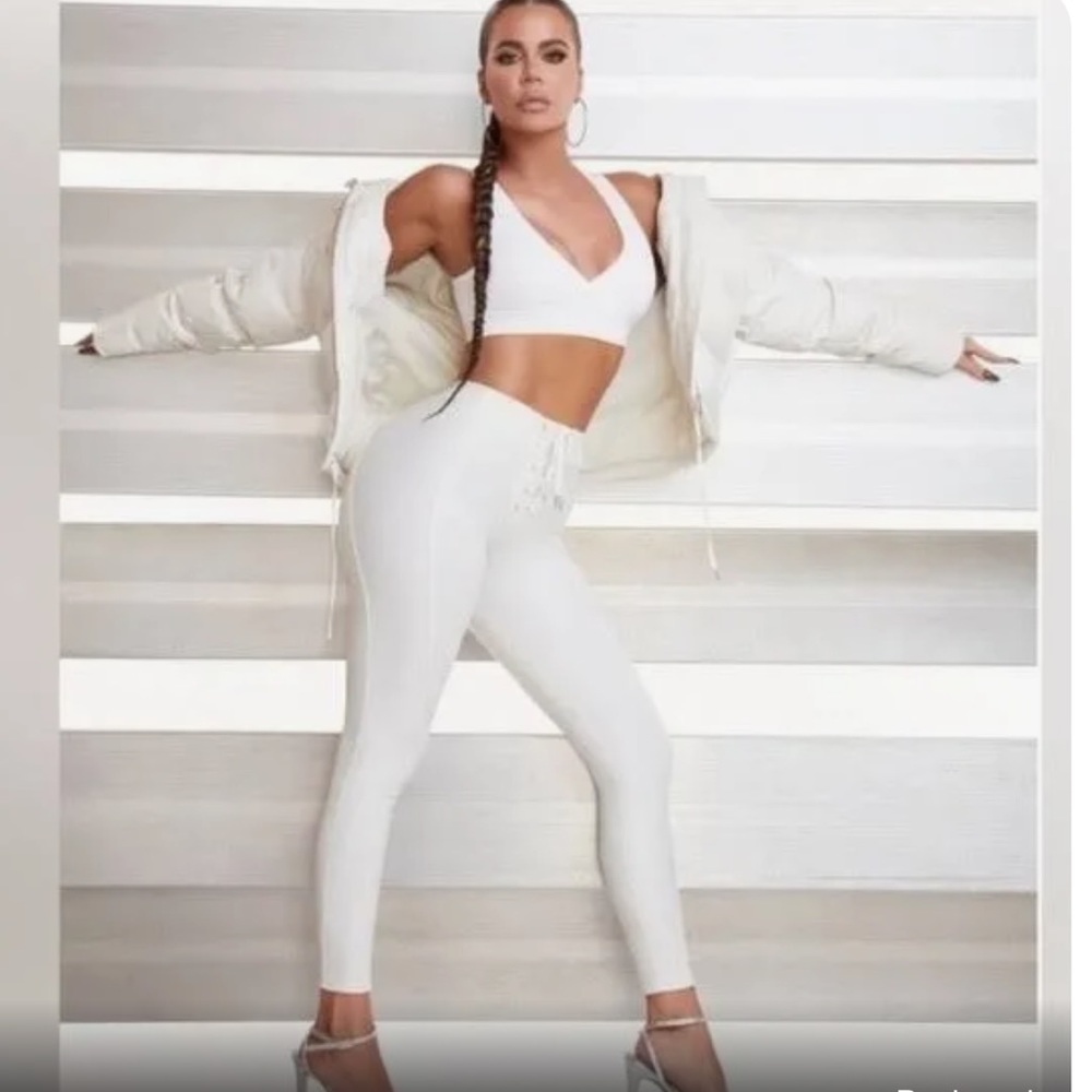 NWT Good American Bombshell Leggings in Ivory with Lace Up Fly in 6 (3X) - Picture 1 of 10